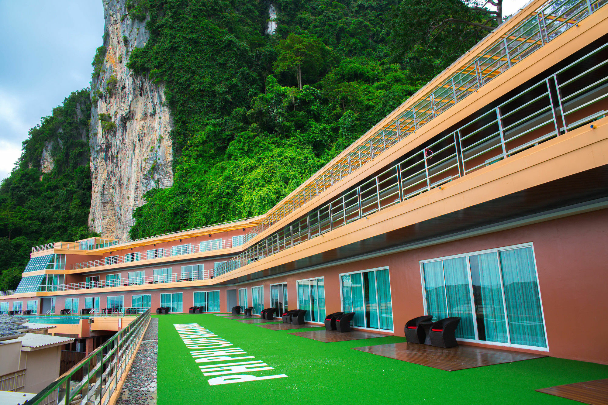 Luxury Twin Room